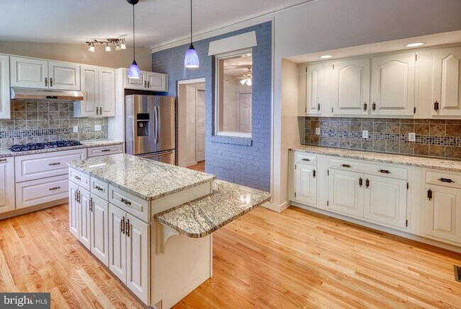 Foto del edificio - 6912 Oakridge Ave