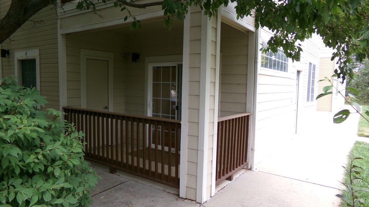Primary Photo - 3002 W Elizabeth St