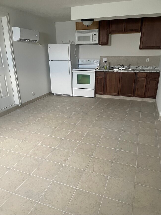 Building Photo - 473 S 380 W