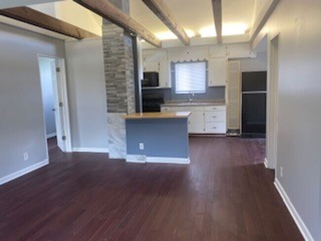 Foto del edificio - Updated 2 bedroom 2 bath house in Lockport