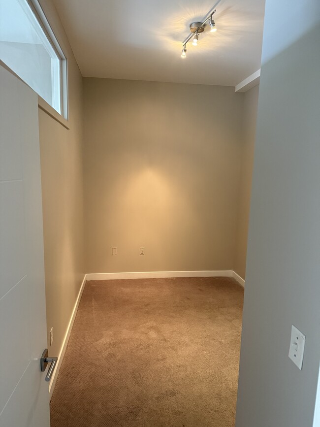 Photo - 99 W Main St Apartment