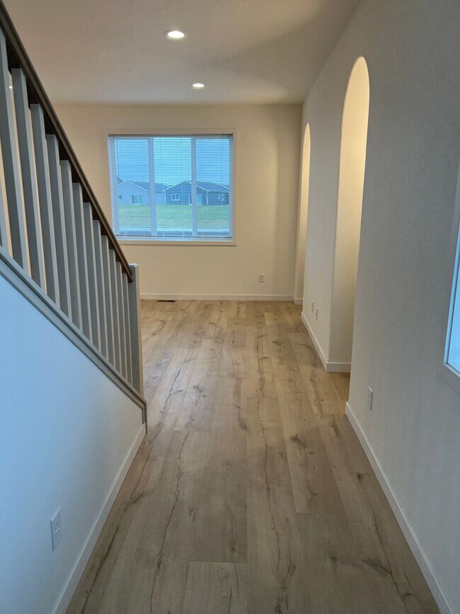 Building Photo - New 3 Bedroom/2.5 Bathroom House - Rent Wi...