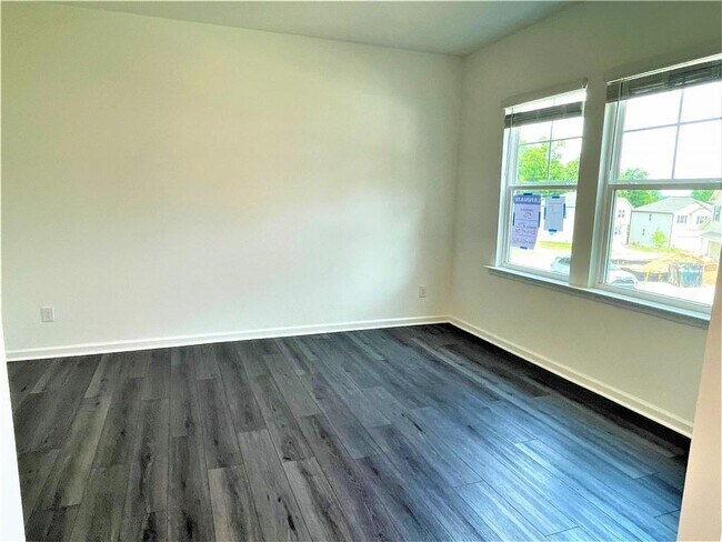 Building Photo - 270 Rivulet Dr