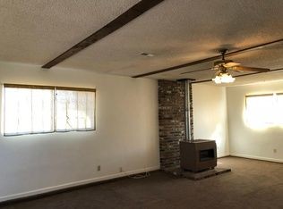 Building Photo - sweet Caliente home