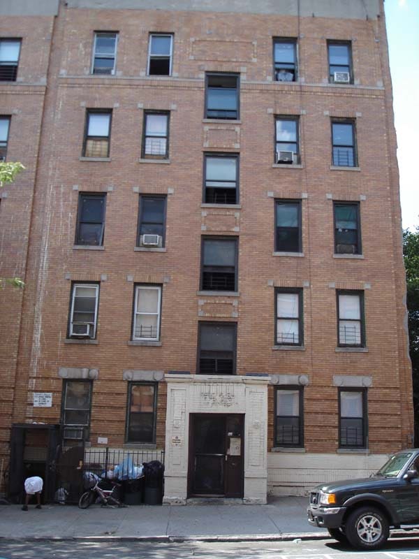 Primary Photo - 1125 Findlay Ave