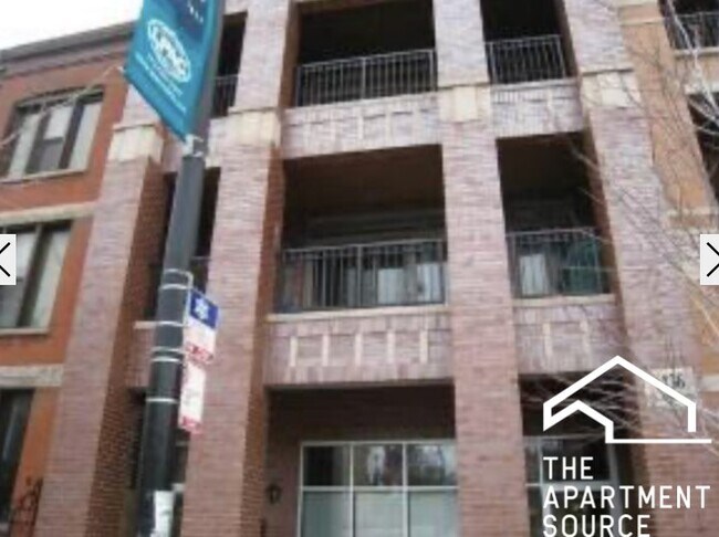 Foto del edificio - 1136 W Diversey Pkwy