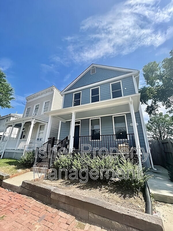Photo - 2413 Carrington St