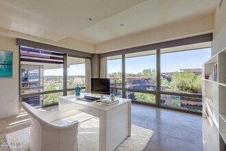 Building Photo - 7161 E Rancho Vista Dr