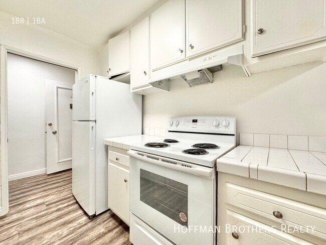 Foto del edificio - 5407 Radford Ave