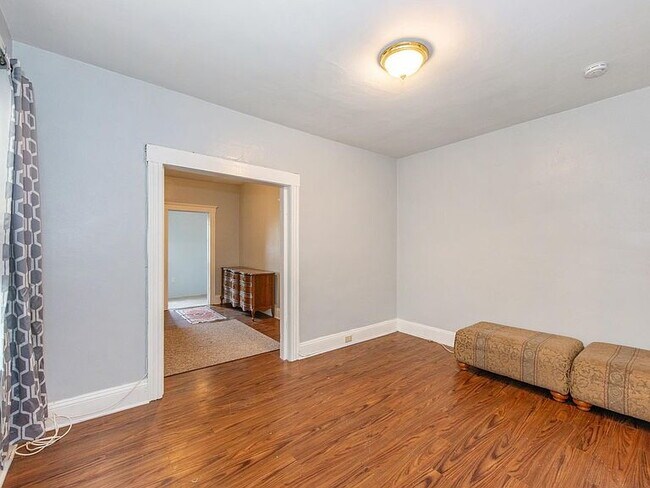 Foto del edificio - 3-Bed in the Heart of New Brunswick!"