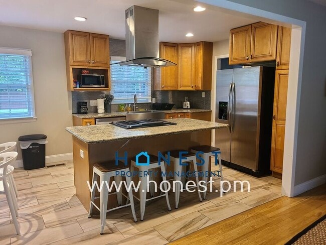 Foto del edificio - 1222 Rama Rd