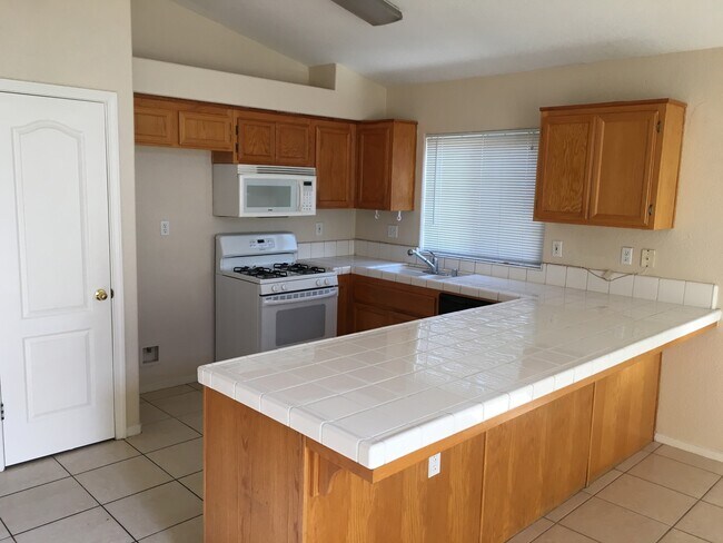 Building Photo - House