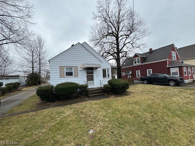 Primary Photo - 20330 Lindbergh Ave