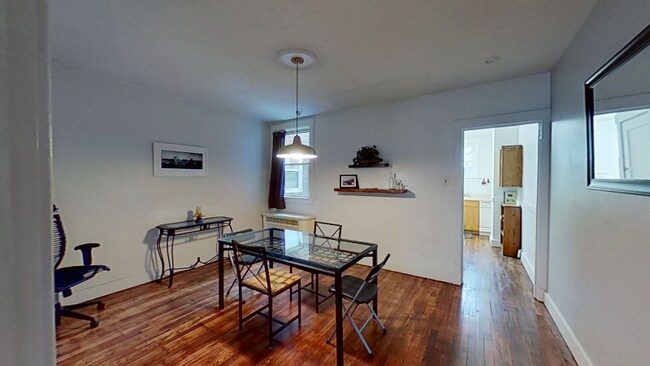 Foto del edificio - 910 N St Clair St