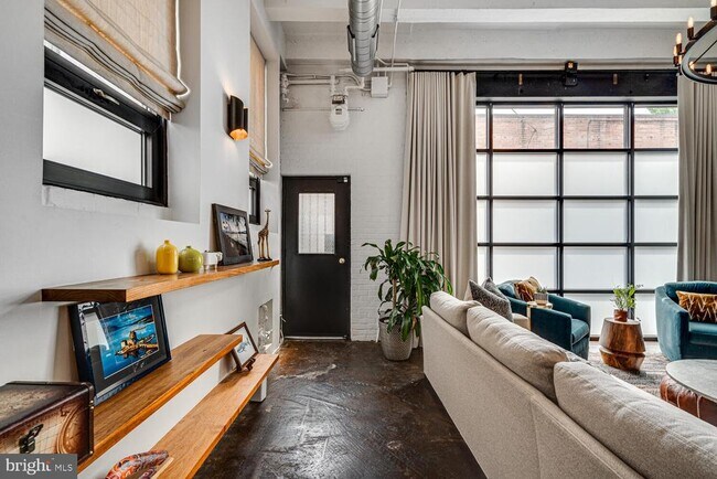Foto del edificio - 1413 Swann St NW