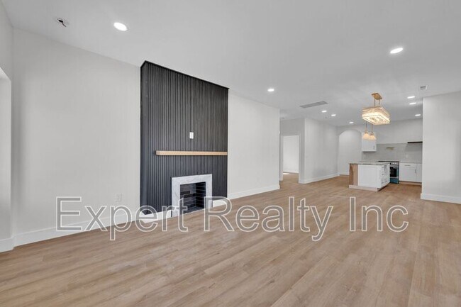 Foto del edificio - 1720 34th Pl N