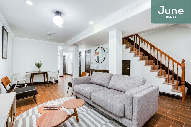 Building Photo - Room Only in 4-bed/3.0-bath Home