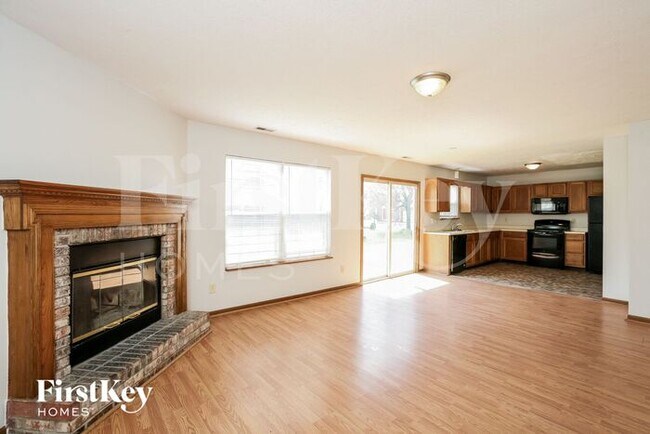 Foto del edificio - 11225 Pine Mountain Pl