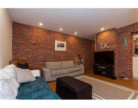 Building Photo - 95 Gainsborough St
