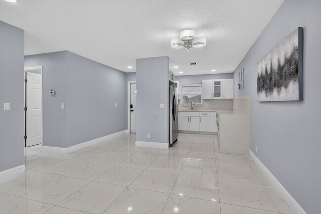 Foto del edificio - 2601 Crosley Dr W