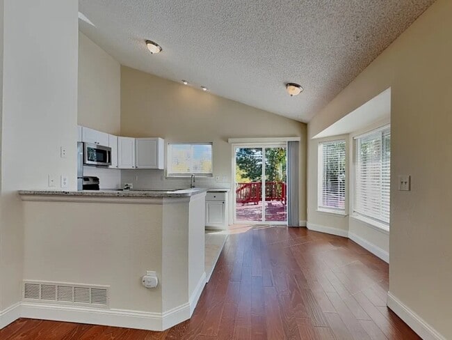 Foto del edificio - 21905 Saddlebrook Ct