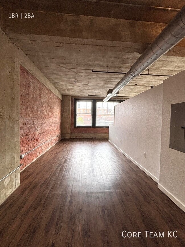 Foto del edificio - 934 Broadway Blvd