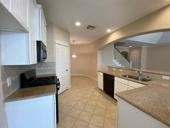 Building Photo - 2833 Seaside Drive Private