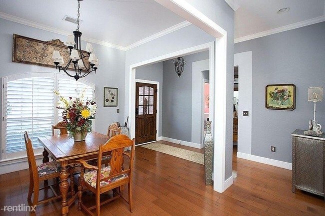 Foto del edificio - 4 br, 3 bath House - 6409 Meister Street