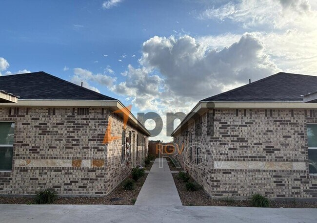 Foto del edificio - 1101 W Kohala Ave