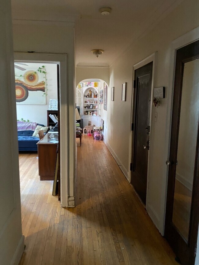 Foto del edificio - 7522 N Hoyne Ave