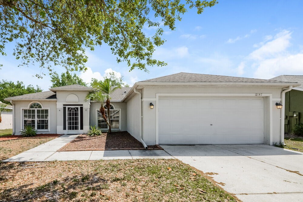 Foto principal - 12147 Warwick Cir