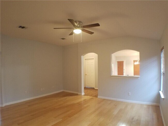 Foto del edificio - 1709 Lady Grey Ave