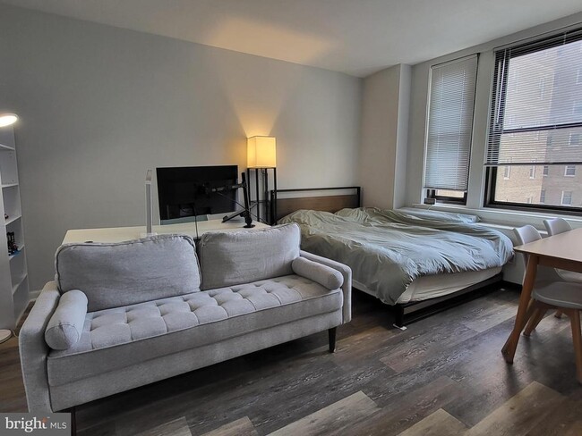 Foto del edificio - 135 S 19th St