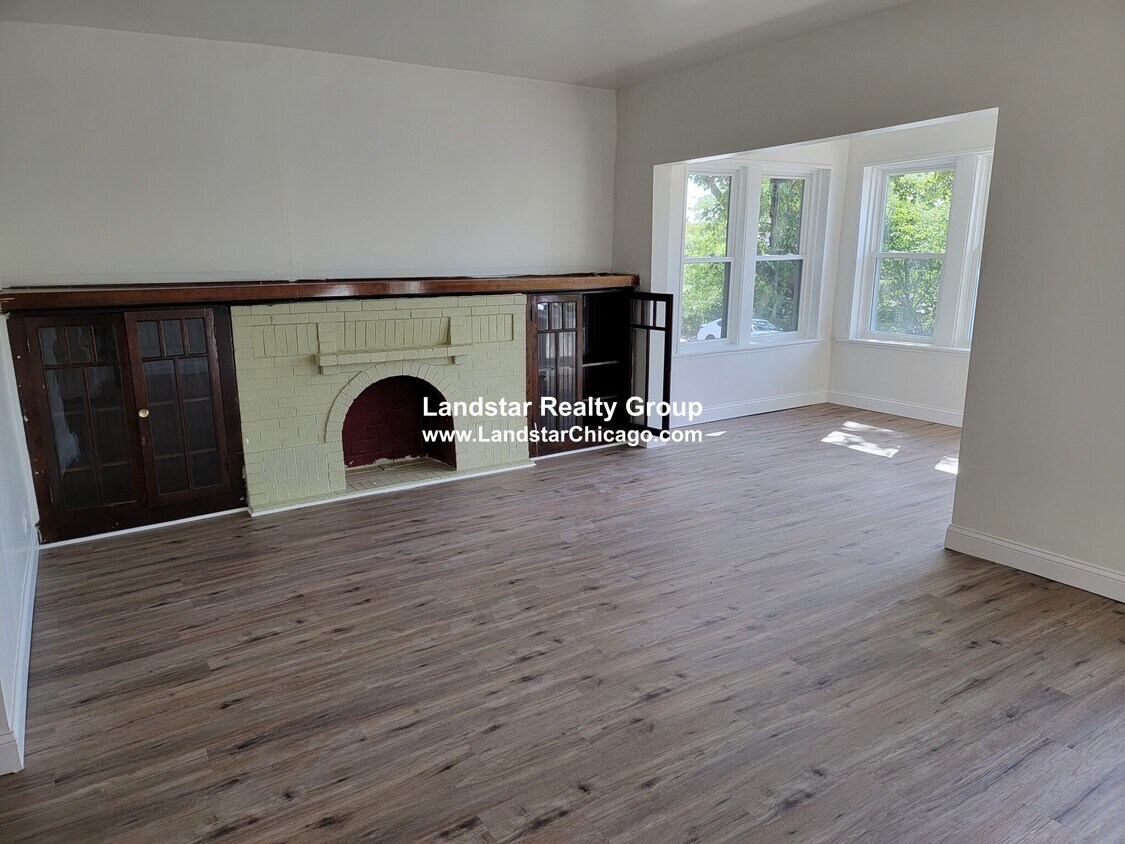 Foto principal - 3948 W Congress Pkwy