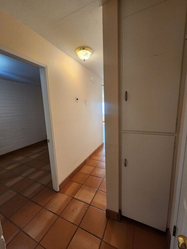 Foto del edificio - 73015 Siesta Dr