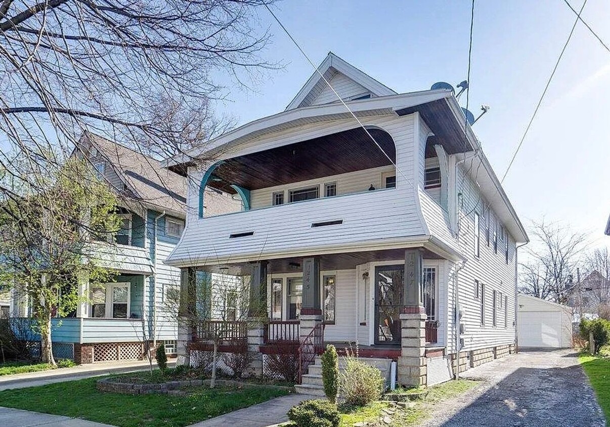 Foto principal - 1245-1247 Brockley Ave