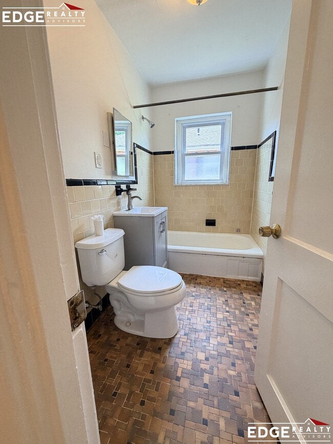 Photo - 38 Beechcroft St Apartment