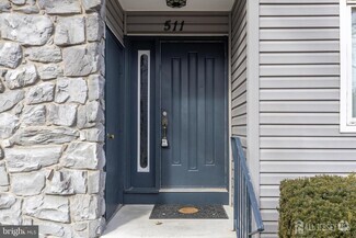 Building Photo - 511 Chanticleer