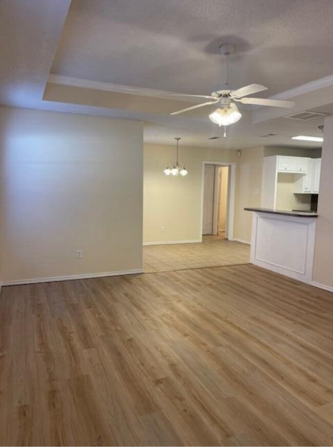 Building Photo - 2403 87th St