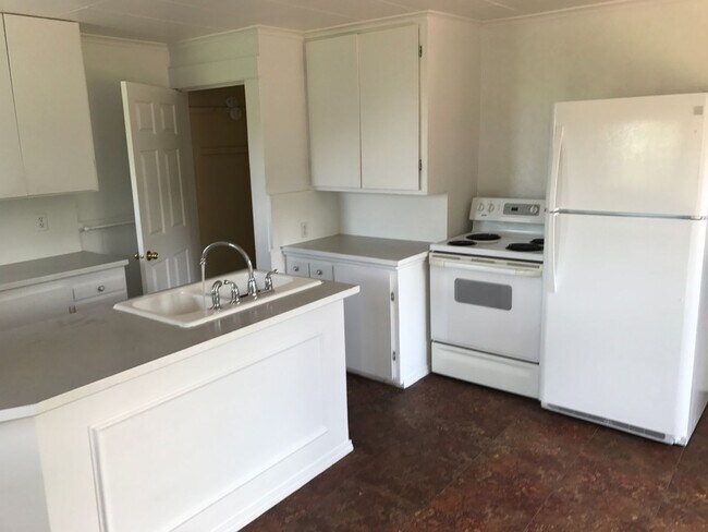 Foto del edificio - Charming 3 bed South Spokane Farm House