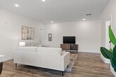 Foto principal - 2318 E Main St