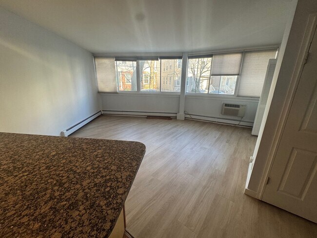 Foto del edificio - 516 Green St