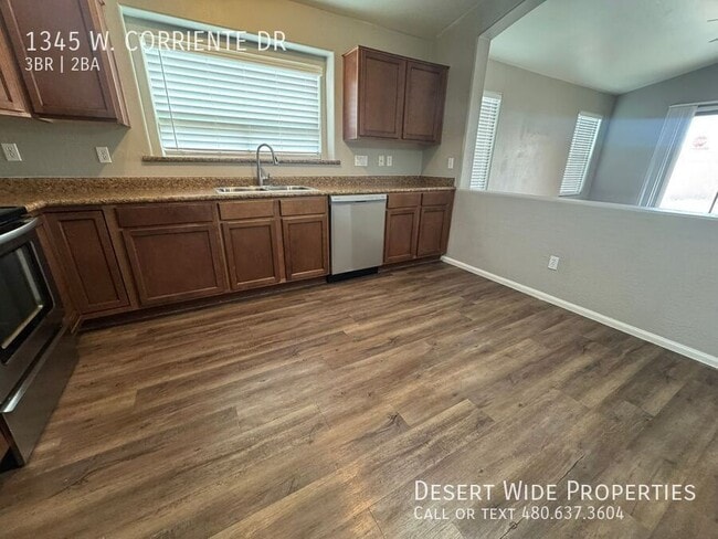 Building Photo - 1345 W Corriente Dr
