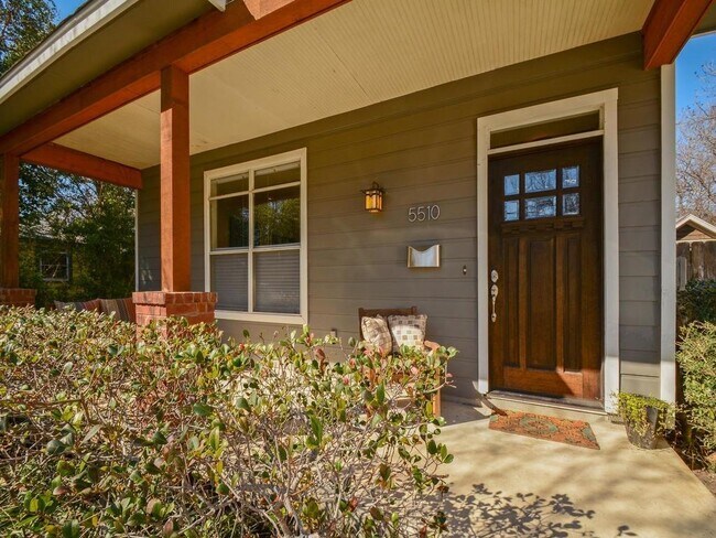 Foto del edificio - 5510 William Holland Ave