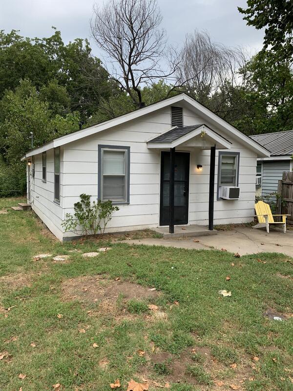 Foto principal - 312 W Oakland St