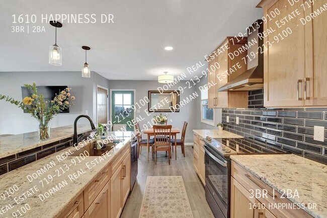 Foto del edificio - 1610 Happiness Dr