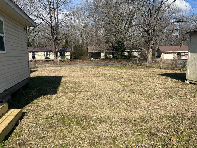 Foto del edificio - 14 Crest Ln