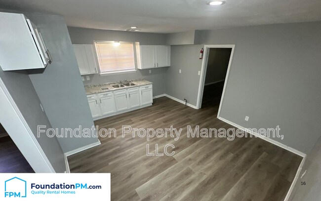 Foto del edificio - 1372 Doris Ave