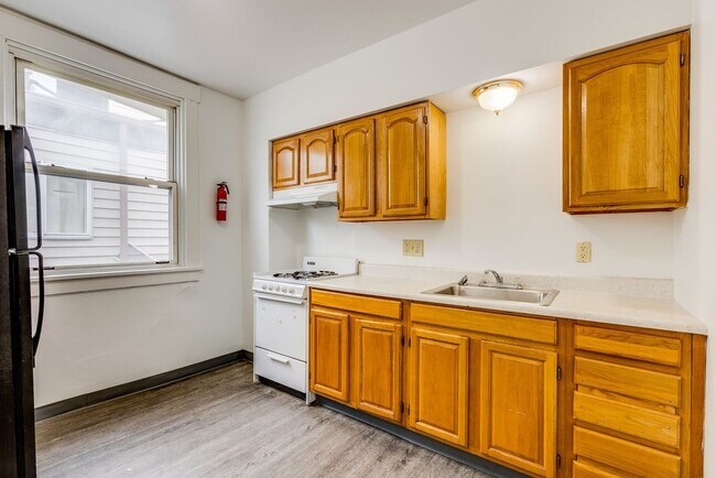 Foto del edificio - 236 Brownsville Rd