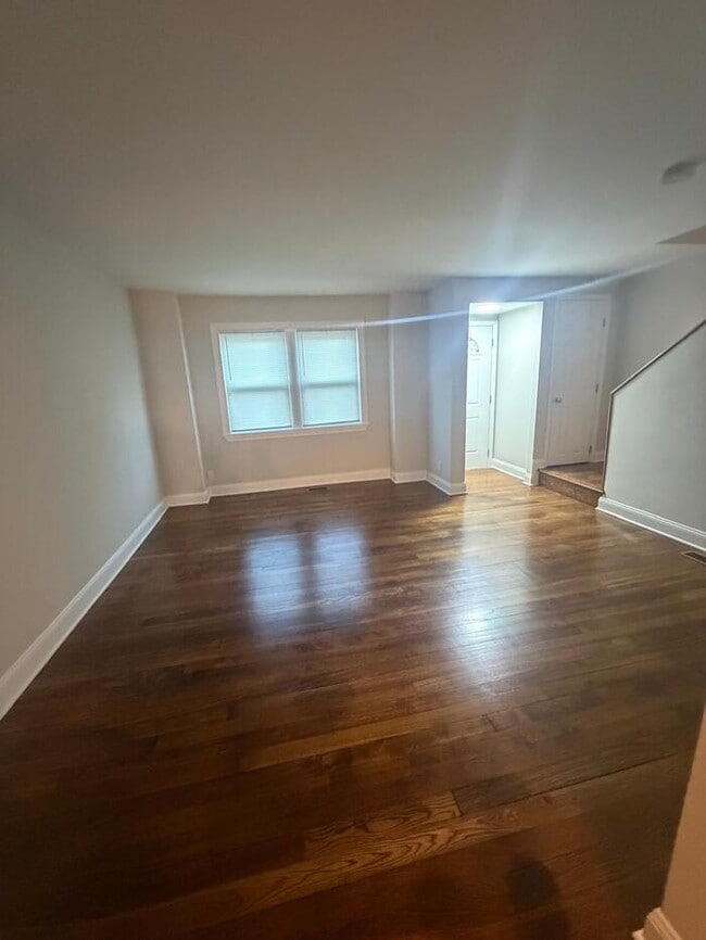 Photo - 3 Bedrooms 21212 Housing Voucher Accepted Townhome
